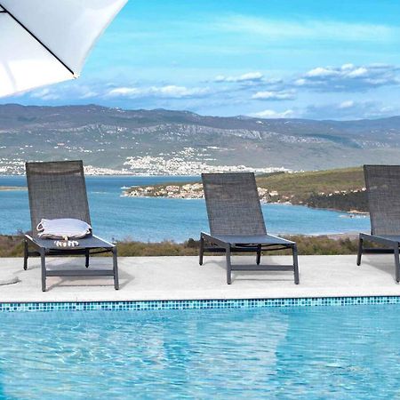 Apartments In Cizici/Insel Krk 31083 المظهر الخارجي الصورة
