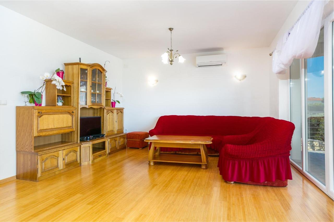 Apartments In Cizici/Insel Krk 31083 المظهر الخارجي الصورة