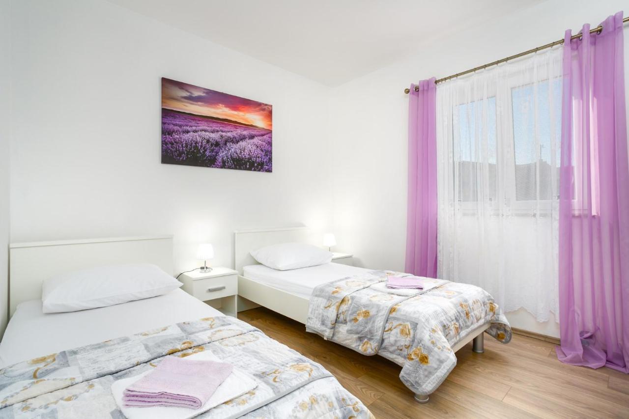 Apartments In Cizici/Insel Krk 31083 المظهر الخارجي الصورة