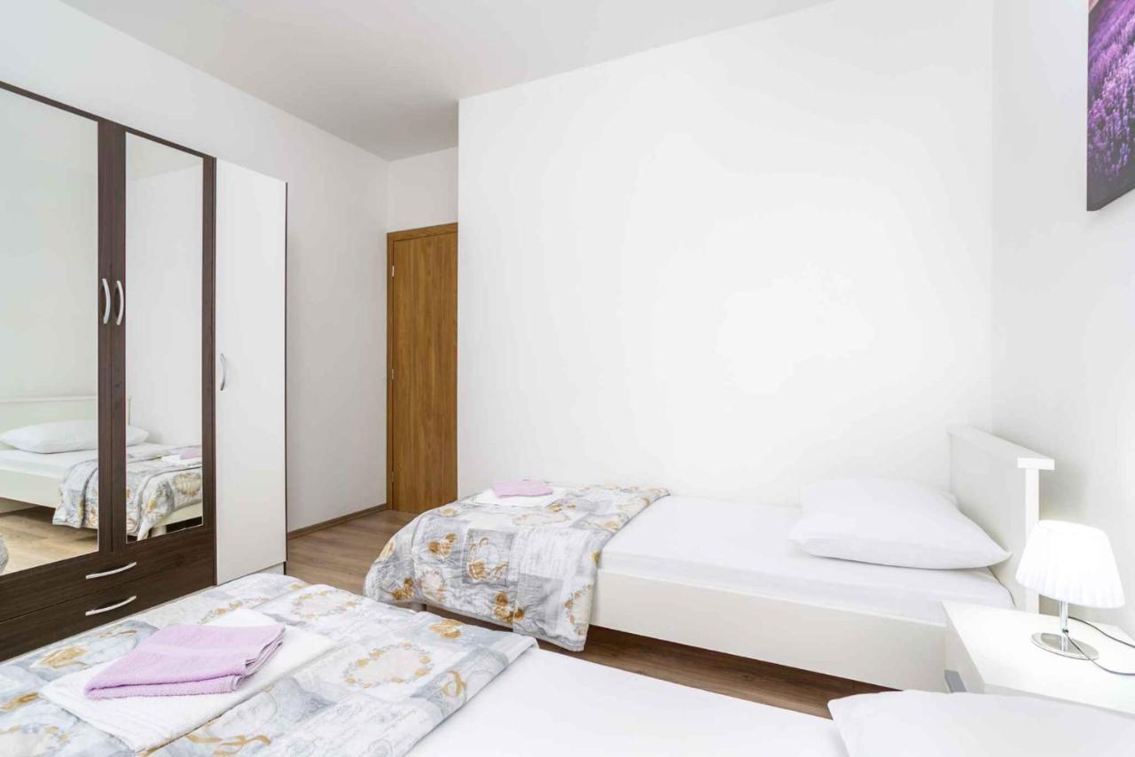 Apartments In Cizici/Insel Krk 31083 المظهر الخارجي الصورة