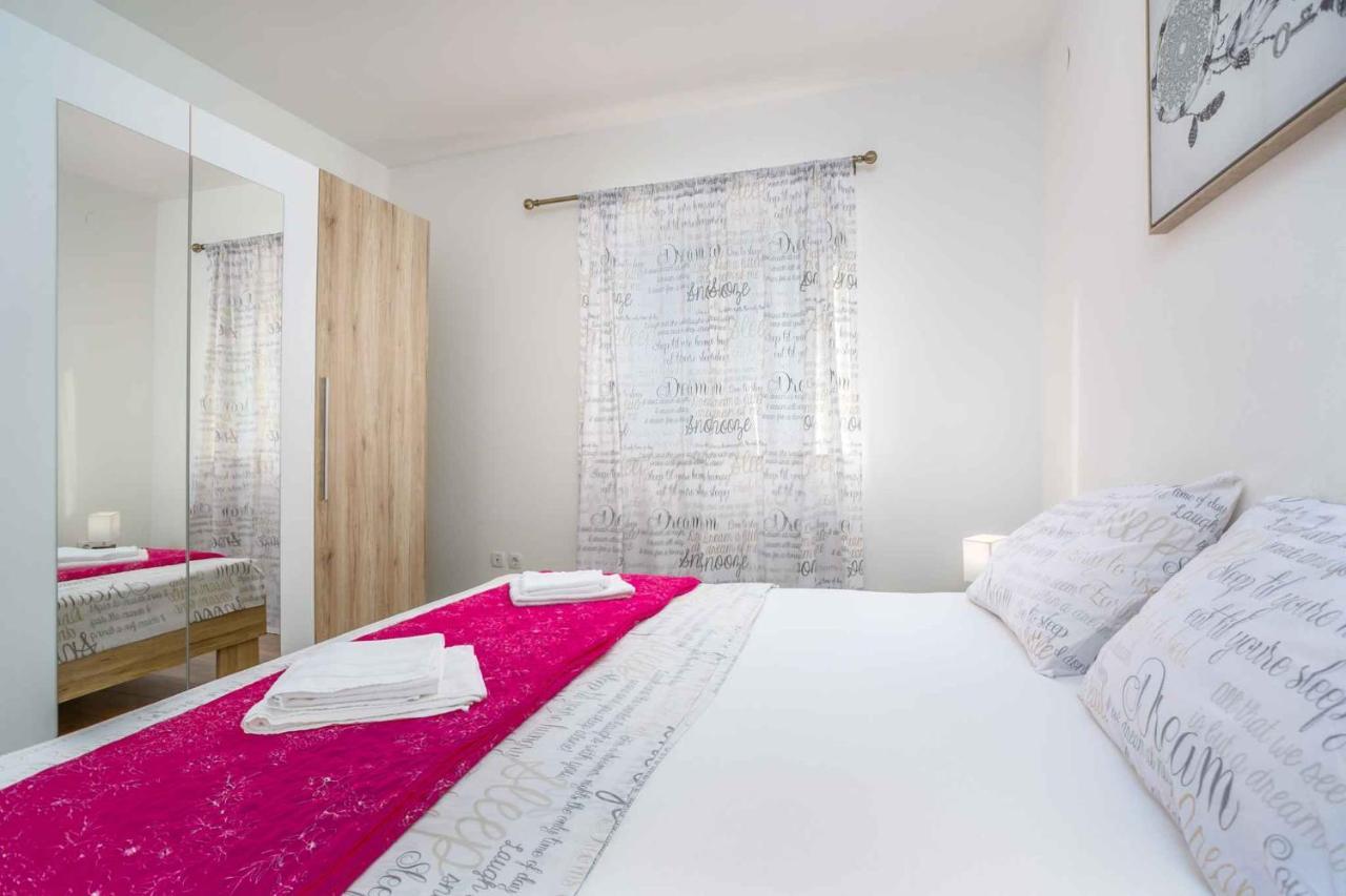 Apartments In Cizici/Insel Krk 31083 المظهر الخارجي الصورة