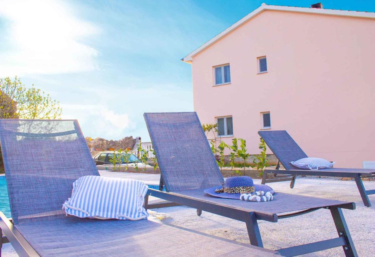 Apartments In Cizici/Insel Krk 31083 المظهر الخارجي الصورة