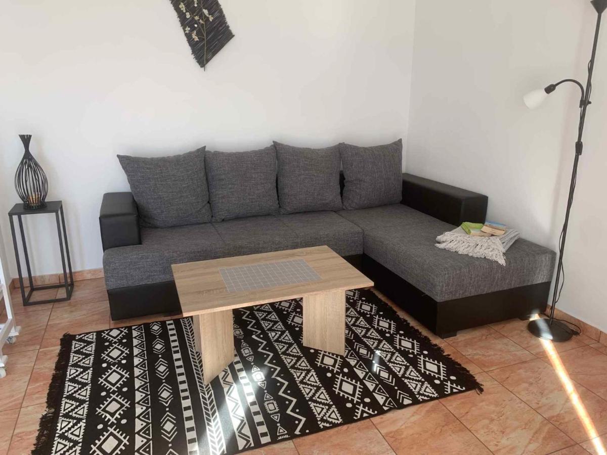 Apartments In Cizici/Insel Krk 31083 المظهر الخارجي الصورة