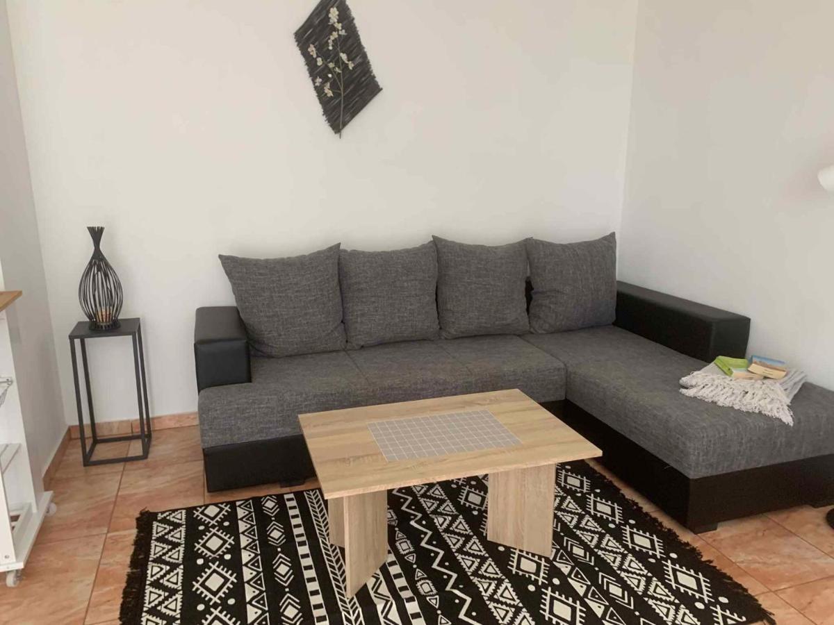 Apartments In Cizici/Insel Krk 31083 المظهر الخارجي الصورة