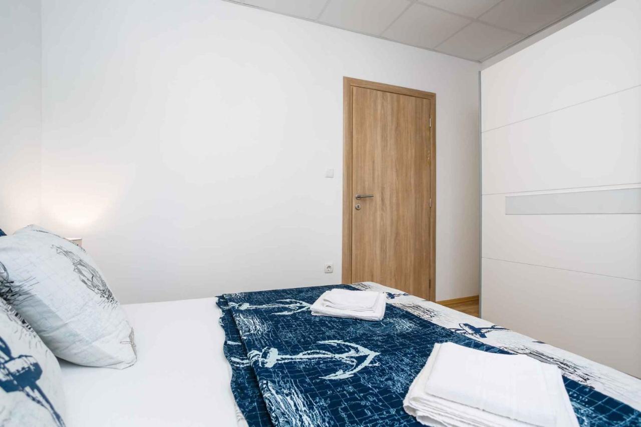 Apartments In Cizici/Insel Krk 31083 المظهر الخارجي الصورة