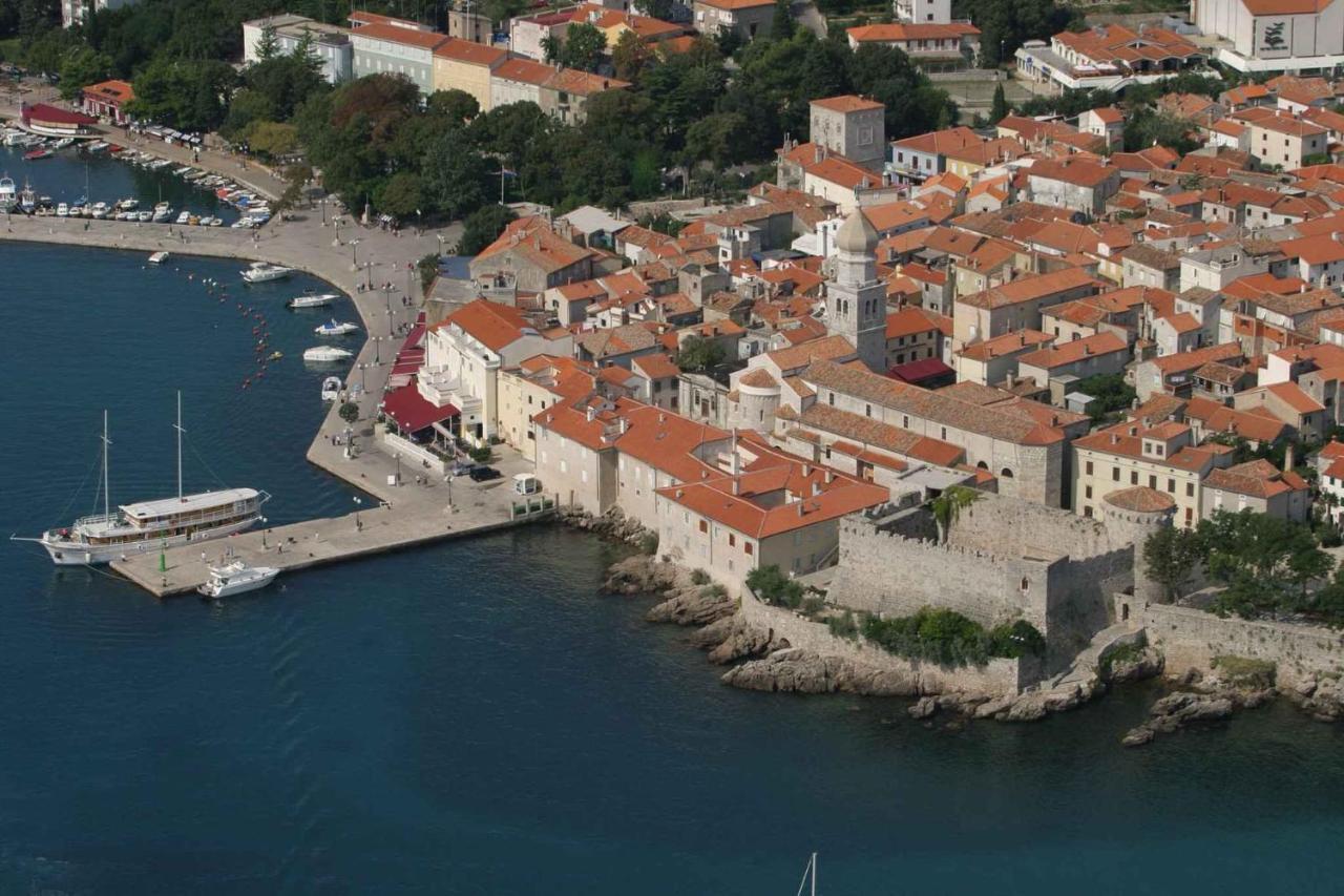 Apartments In Cizici/Insel Krk 31083 المظهر الخارجي الصورة